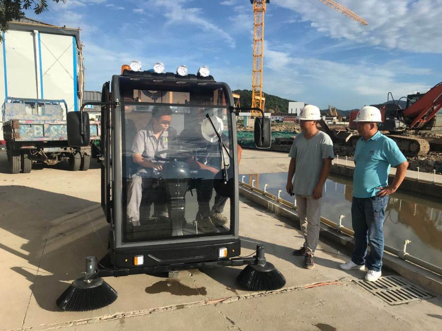 红河龙泉市清扫车